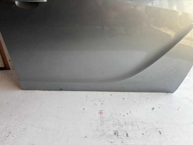 12935 Opel Meriva B Jobb első Ajtó Grafit Z179