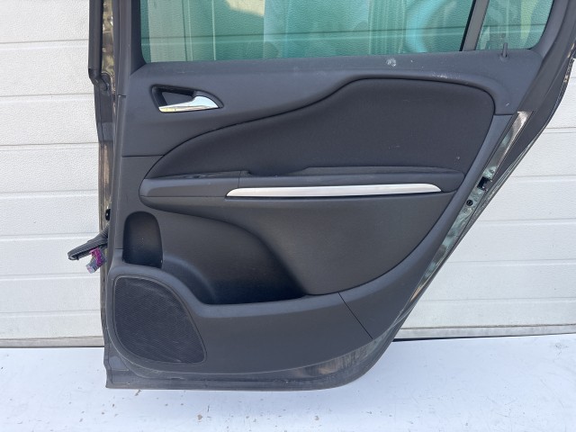 6305 Opel Zafira C Jobb hátsó Ajtó Grafit  Z190
