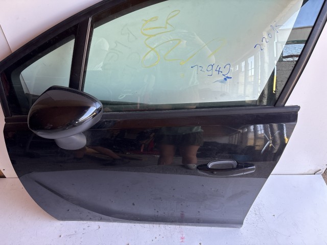 12942 Opel Meriva B Bal első Ajtó Fekete Z20r