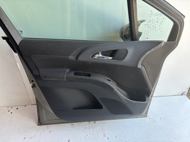 12946 Opel Meriva B Bal első Ajtó Barna Z40w