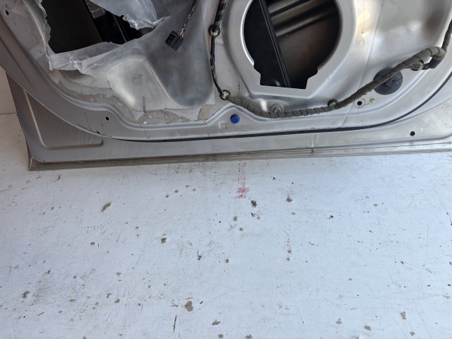12947 Opel Meriva B Bal első Ajtó Ezüst z157