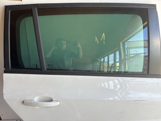 12951 Opel Zafira C Jobb hátsó Ajtó Fehér Z40r