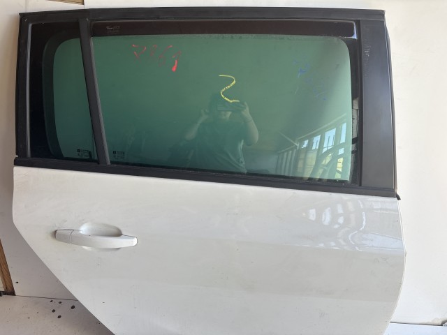 12950 Opel Zafira C Jobb hátsó Ajtó Fehér Z40r