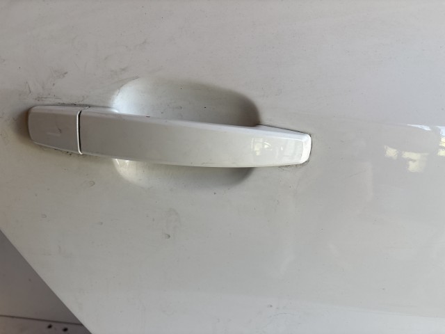 12950 Opel Zafira C Jobb hátsó Ajtó Fehér Z40r