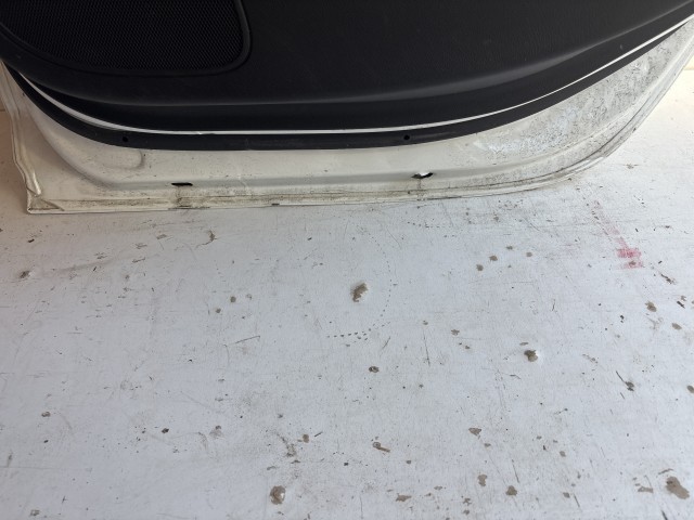 12950 Opel Zafira C Jobb hátsó Ajtó Fehér Z40r