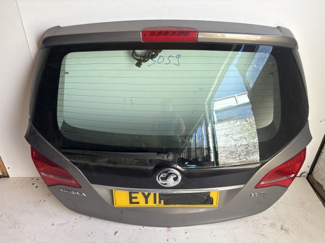 3059 Opel Meriva B Csomagtérajtó Z40w Barna