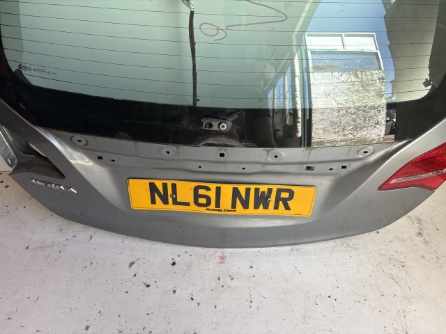 12976 Opel Meriva B Csomagtérajtó Z179 Szürke