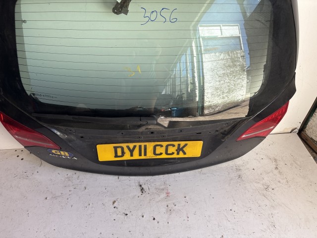 3056 Opel Meriva B Csomagtérajtó Z22c Fekete