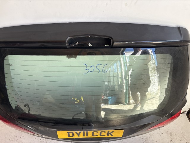 3056 Opel Meriva B Csomagtérajtó Z22c Fekete