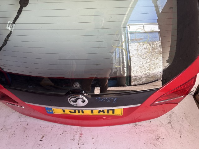 12979 Opel Meriva B Csomagtérajtó Piros