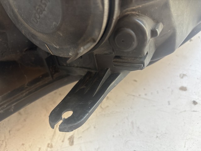 12982 Ford Focus II. 2004-2011 Jobb első Lámpa Fényszóró