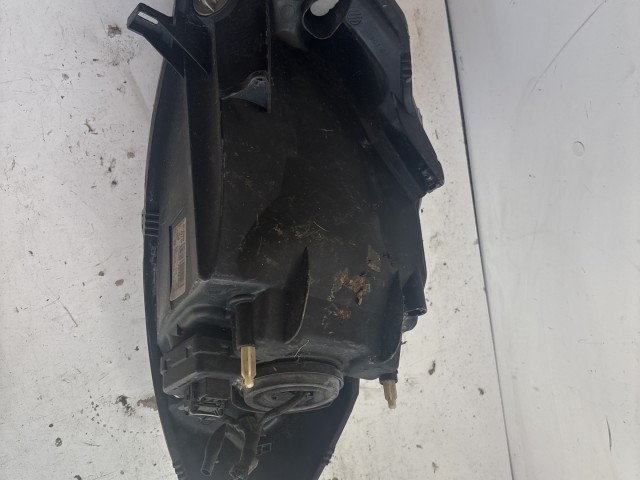 Nissan Note 2006-2012 Bal első Lámpa Fényszóró