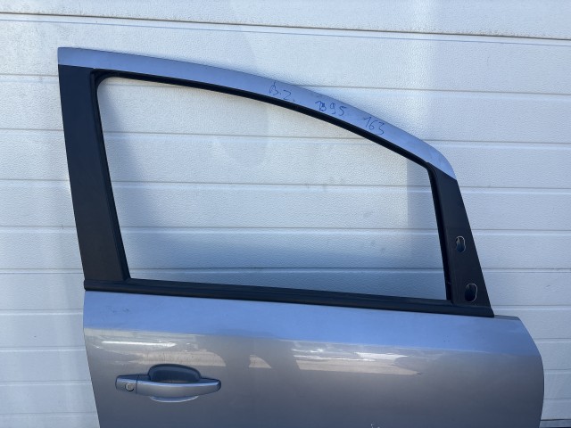 12995 Opel Zafira B Jobb első Ajtó Szürke z163