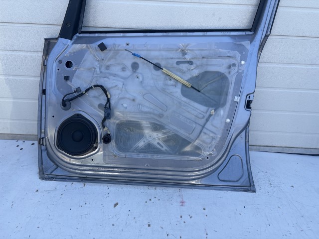 12995 Opel Zafira B Jobb első Ajtó Szürke z163