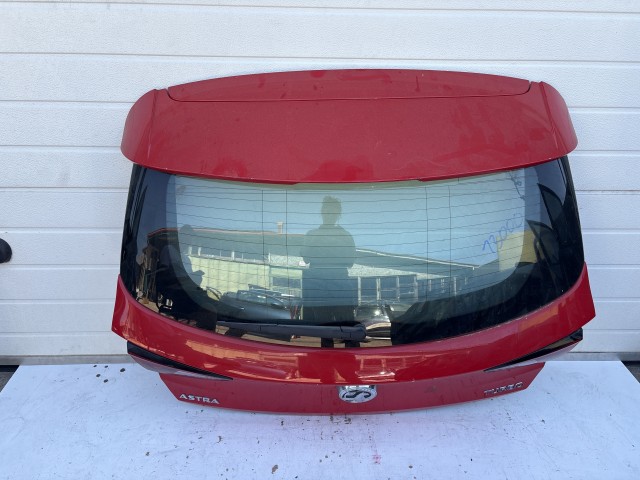 13000 Opel Astra K 2015-2021 Csomagtérajtó Használt  Piros
