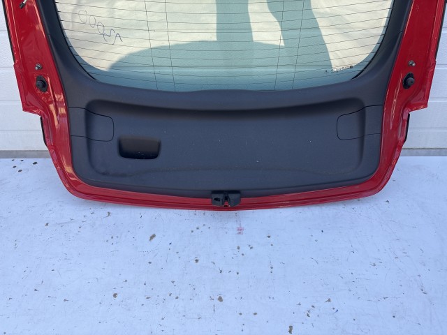 13000 Opel Astra K 2015-2021 Csomagtérajtó Használt  Piros
