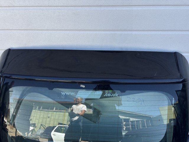 3144 Opel Astra J 2009-2015 Csomagtérajtó Használt  Fekete z20r