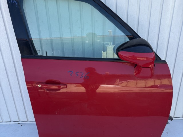2536 Opel Zafira C Jobb első Ajtó Piros