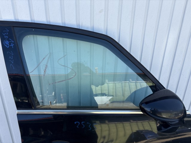 13014 Opel Zafira C Jobb első Ajtó Fekete z22c