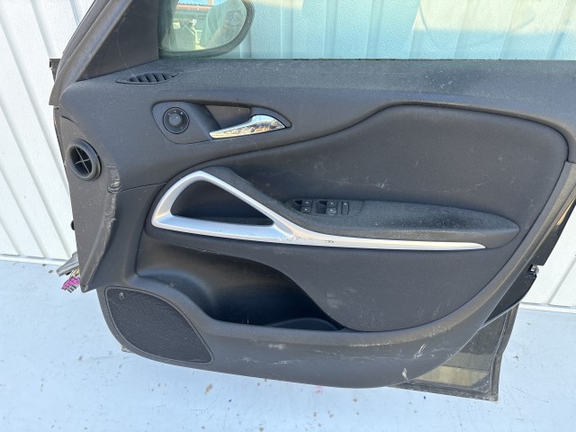 13014 Opel Zafira C Jobb első Ajtó Fekete z22c