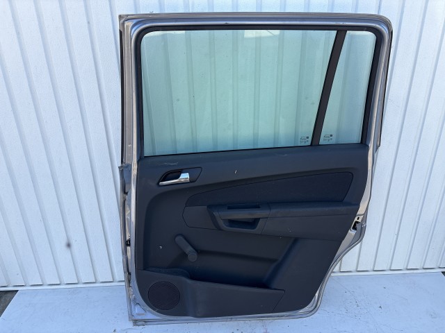 13022 Opel Zafira B Jobb hátsó Ajtó Ezüst Z163