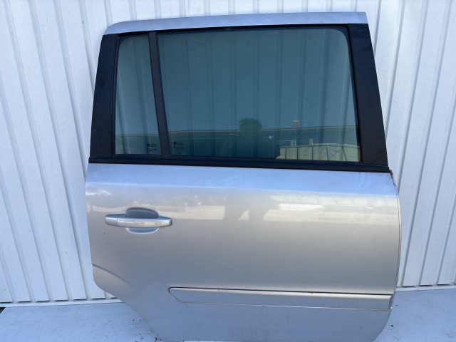13024 Opel Zafira B Jobb hátsó Ajtó Ezüst Z157