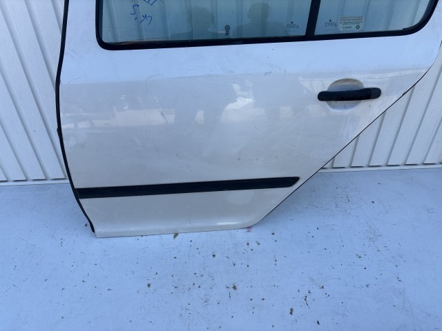 13027 Skoda Octavia II 2004-2013 Bal hátsó Ajtó Használt Fehér