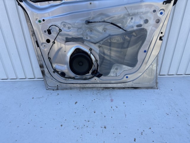 13030 Opel Meriva B Jobb első Ajtó Ezüst Z176