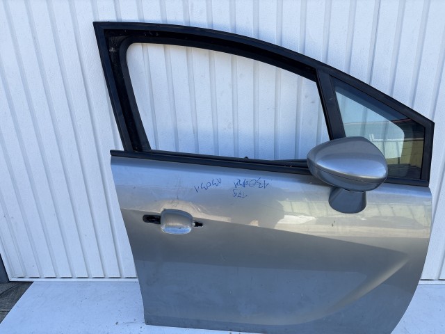 13031 Opel Meriva B Jobb első Ajtó Grafit z179