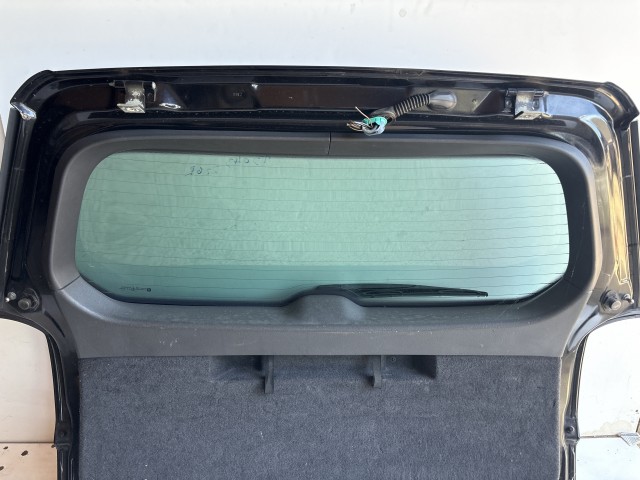13043 Opel Astra H kombi Csomagtérajtó Fekete