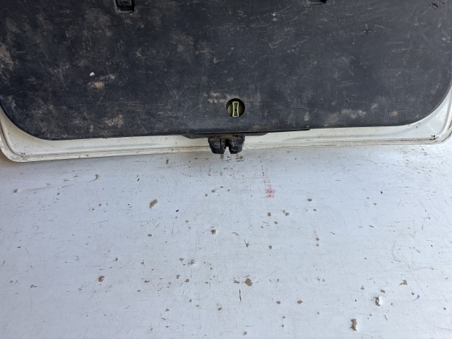 13048 Opel H astra kombi Csomagtérajtó Használt  Fehér