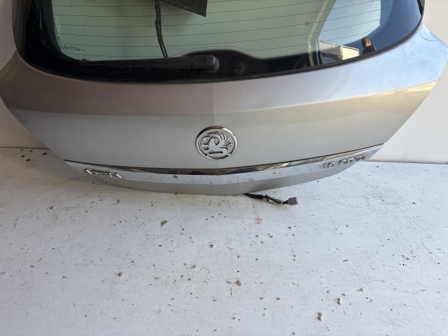 13054 Opel Astra H GTC Csomagtérajtó Z157 Ezüst 3 ajtós
