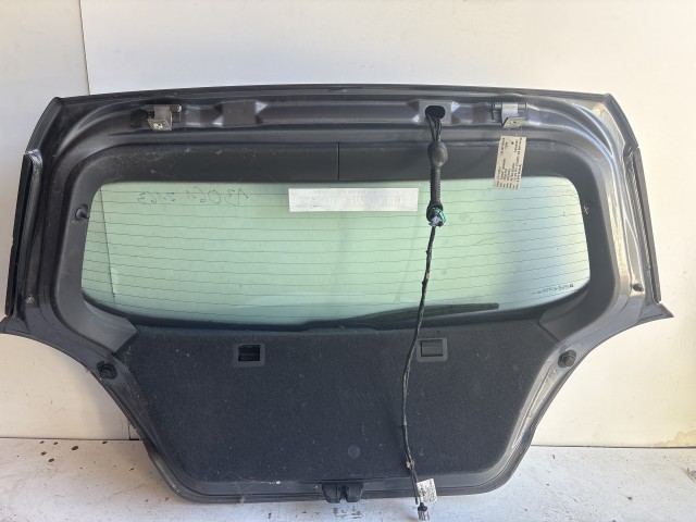 13061 Opel Astra H Csomagtérajtó Z163 Ezüst 5 ajtós