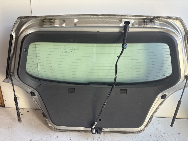 13062 Opel H astra Csomagtérajtó Z157 Ezüst 5 ajtós