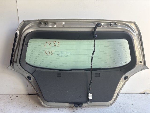13058 Opel H astra  Csomagtérajtó Z167 Panacotta 5 ajtós