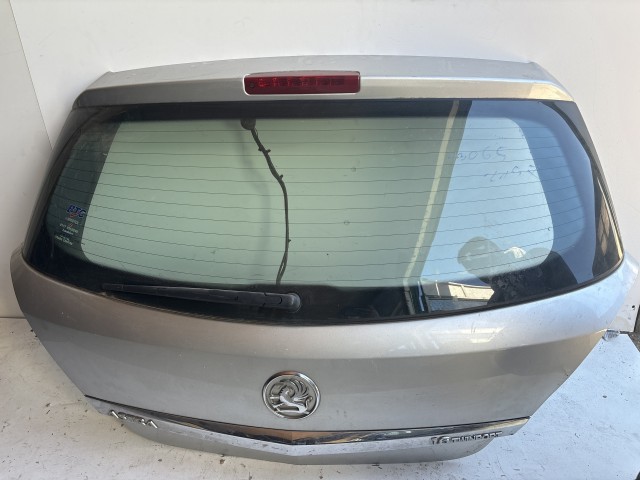 13065 Opel Astra H Csomagtérajtó Használt Z157 Ezüst 5 ajtós