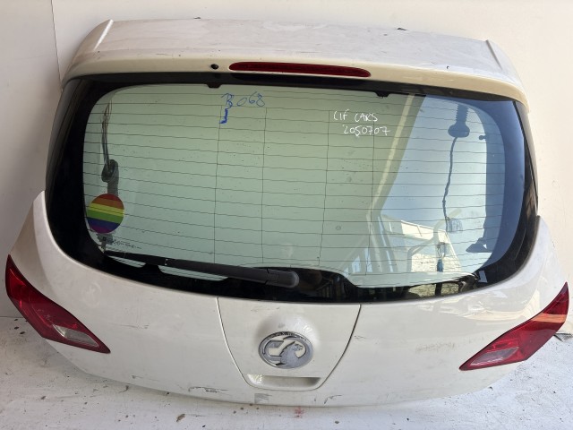13068 Opel Astra J 2009-2015 Csomagtérajtó Használt  Fehér