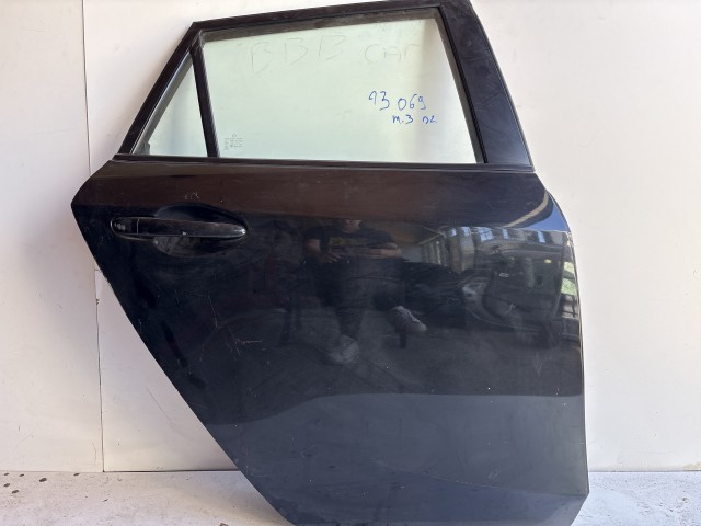 13069 Mazda 3 2003-2009 Ajtó Használt Jobb hátsó Fekete 