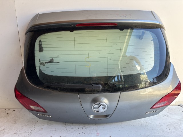 7811 Opel Astra J Csomagtérajtó Z179 Ezüst 5 ajtós