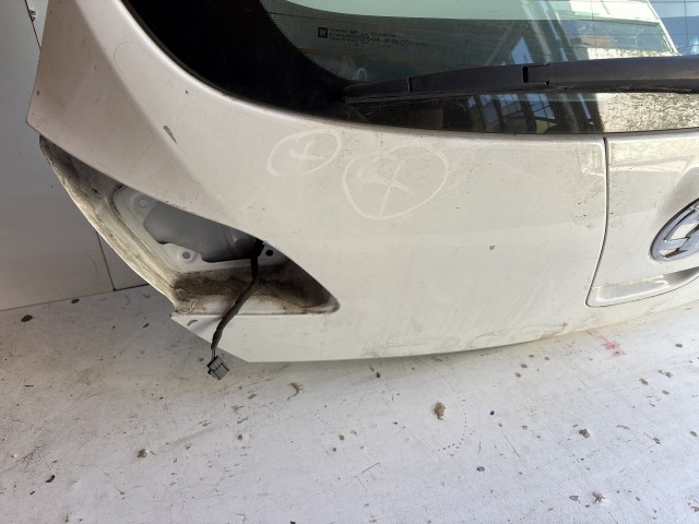 13073 Opel Astra H 2004-2010 Csomagtérajtó Használt  Fehér