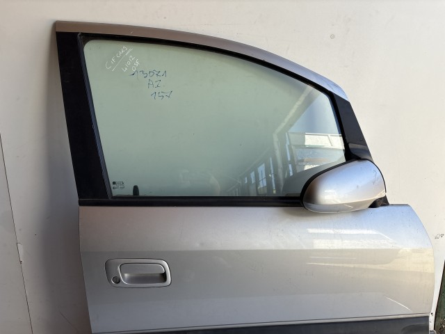13071 Opel Zafira A  Jobb első  Ajtó Ezüst Z157