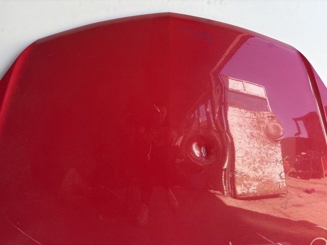 13072 Opel H astra 2004-2014 Motorháztető Használt Piros  