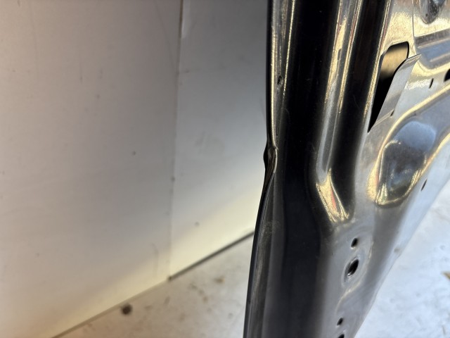 7660 Opel Astra H 2004-2010 Motorháztető Használt Fekete Z20r 