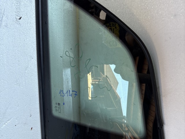 Opel Zafira B Jobb C Oszlop Oldalablak Üveg