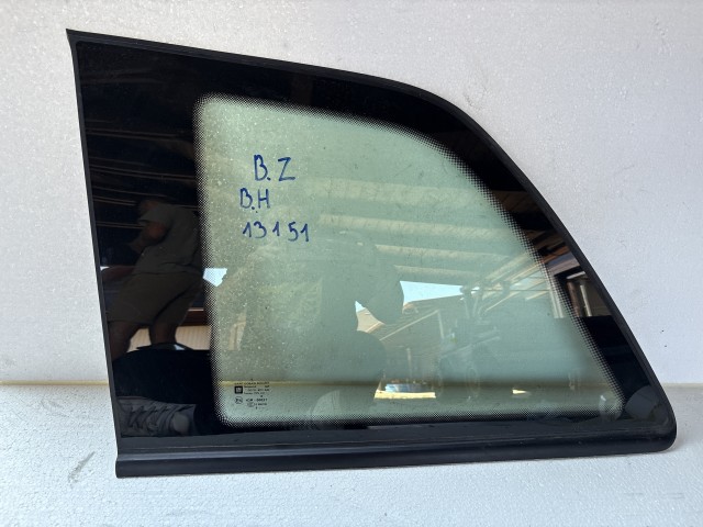Opel Zafira B Bal C Oszlop Oldalablak Üveg