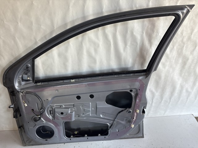 13196 Opel Astra H Jobb első Ajtó Szürke Z163