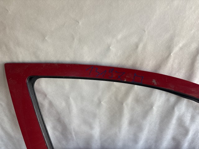 13197 Opel Astra H Jobb első Ajtó Használt Piros 