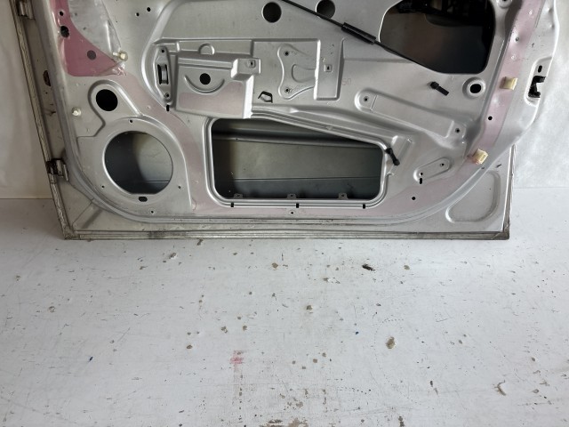 13199 Opel Astra H Jobb első Ajtó Ezüst Z157