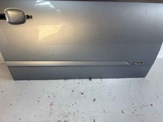 13205 Opel Astra H Jobb első  Ajtó Szürke Z163
