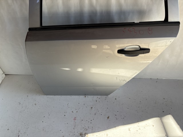 13228 Opel Astra H Kombi Bal hátsó Ajtó Ezüst Z176